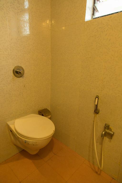 Wanderers Hostel Morjim Eksteriør billede